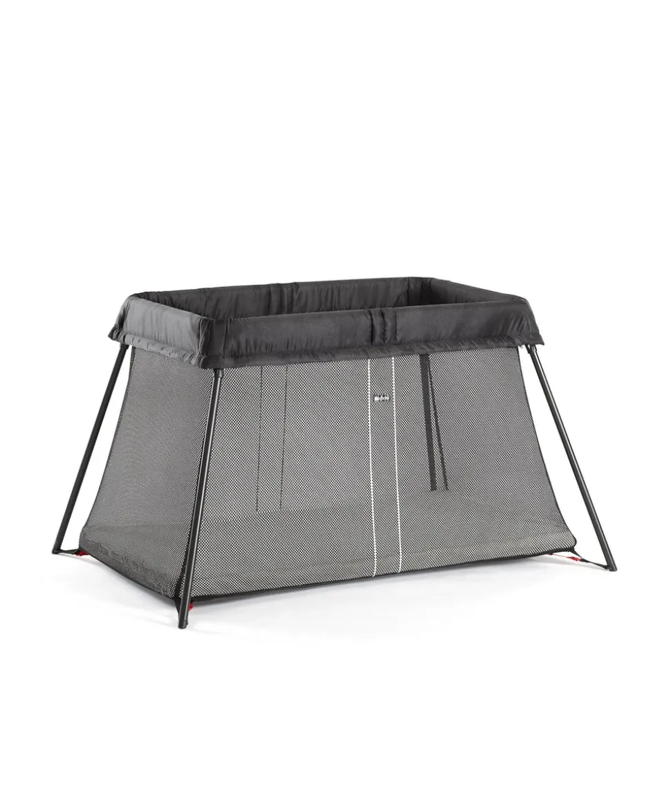 BabyBjörn Travel Cot Light Bundle with Fitted Sheet - Black