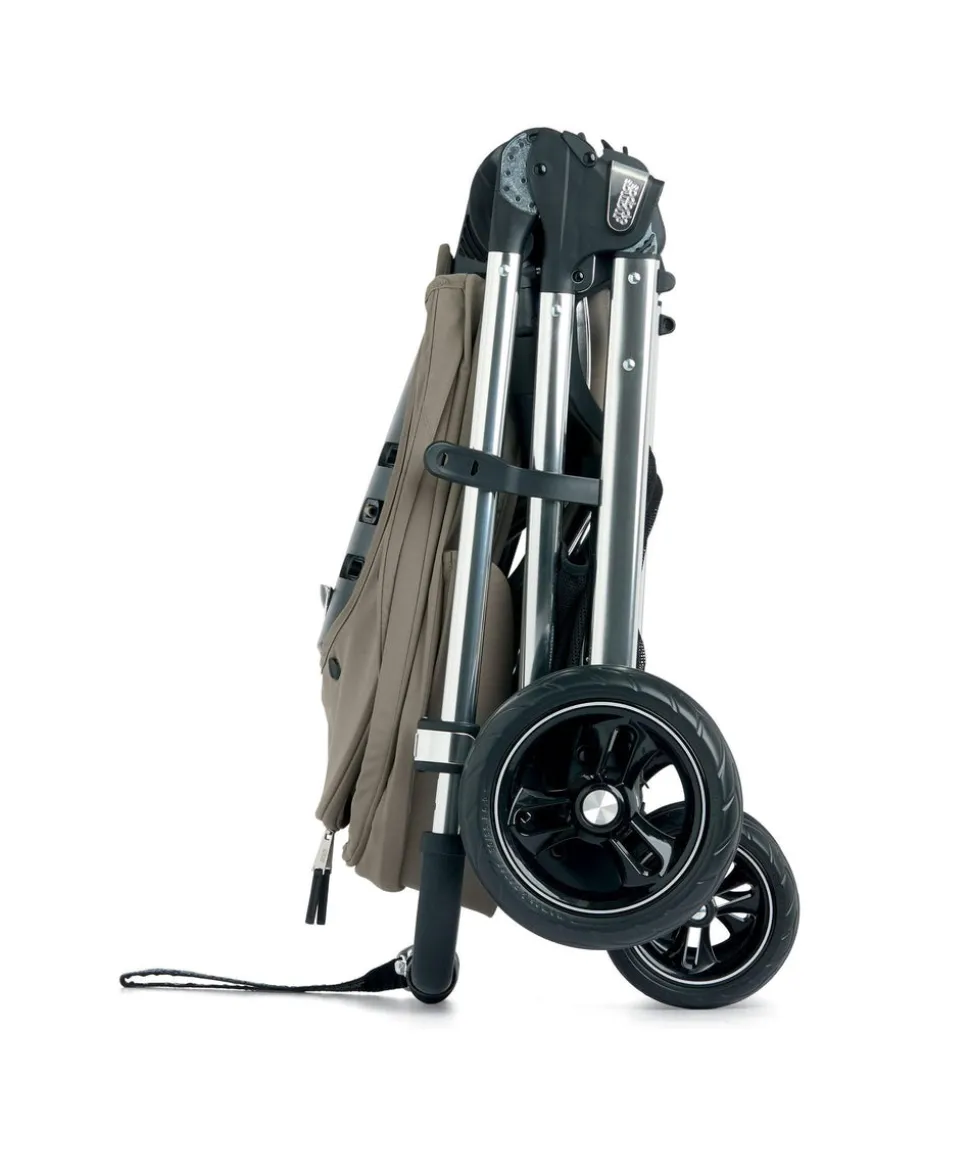 Flip XT³ Pushchair Complete Bundle with Cybex Cloud T Car Seat & Base (8 Pieces) – Sage Grey