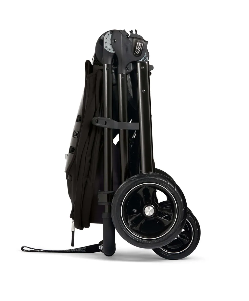 Flip XT³ Pushchair Complete Bundle with Cybex Cloud G Car Seat & Base (8 Pieces) - Ink
