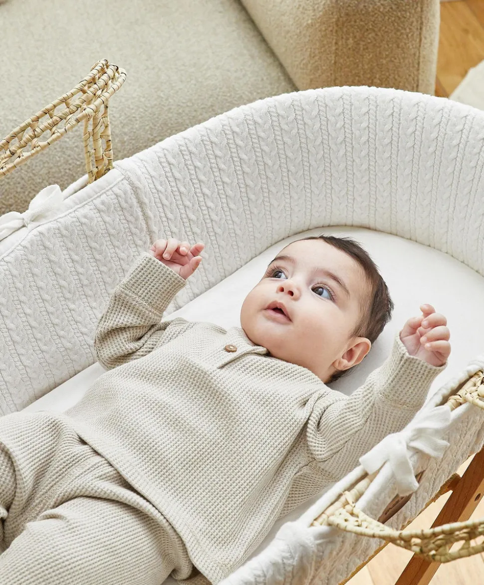 Little Green Sheep Knitted Moses Basket - White