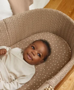 Little Green Sheep Organic Knitted Moses Basket & Mattress - Truffle