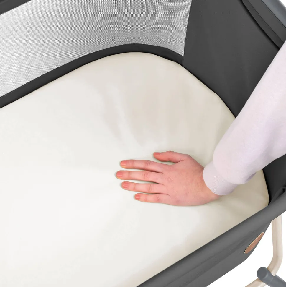 Maxi-Cosi Tori Bedside Travel Cot in Beyond Graphite