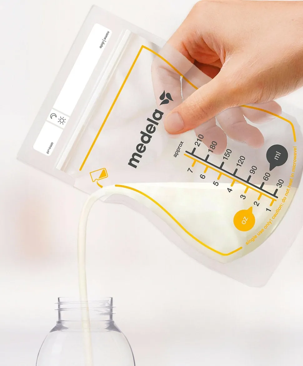 Medela Freestyle Hands-Free Double Electric Breast Pump, Nursing Pads and Storage Bags Bundle