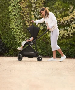 Nuna IXXA Next Pushchair Bundle with ARRA Flex Car Seat & BASE Curv Base - Caviar