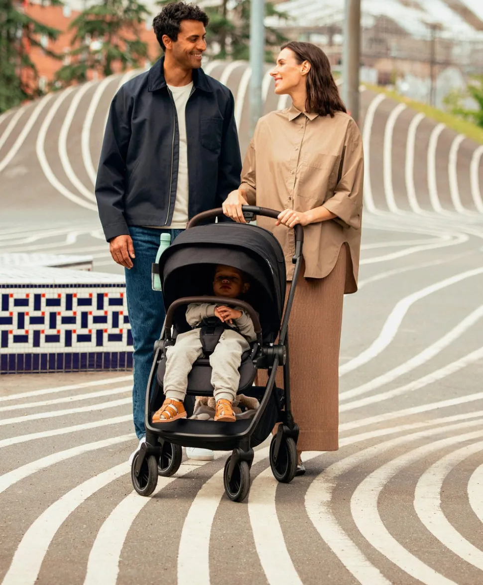 Nuna Swiv Pushchair - Caviar