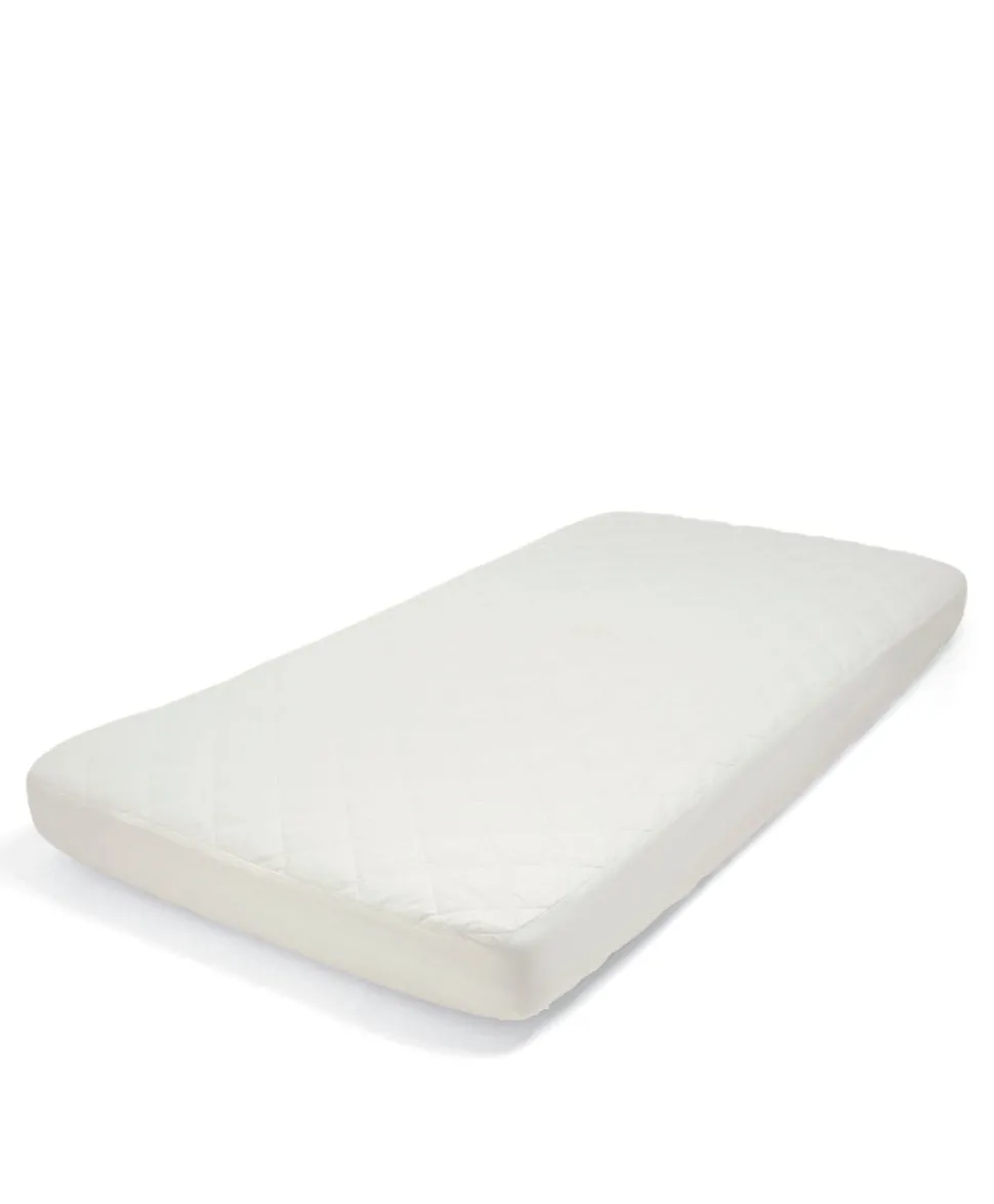 Petite Cot Quilted Mattress Protector
