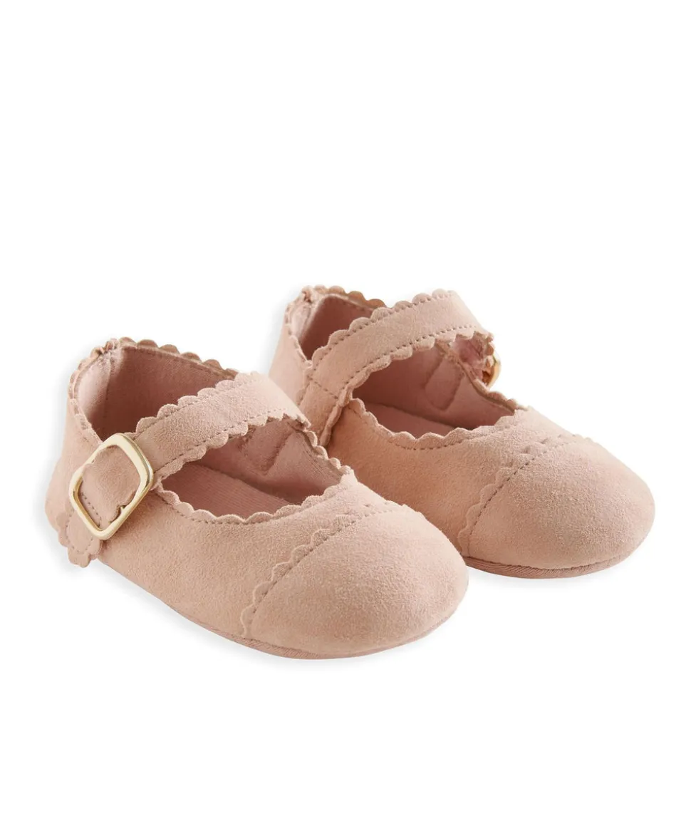Scallop Pram Shoes - Pink