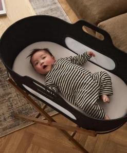 SnuzBaskit Moses Basket & Stand - Graphite/Walnut