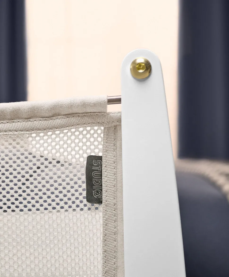 SnuzPod Studio Bedside Crib - Paris