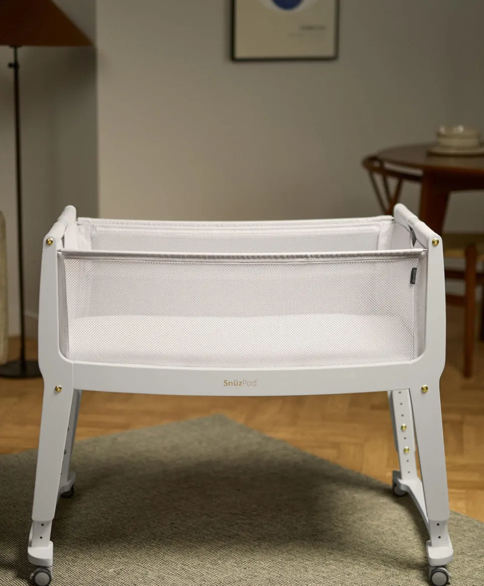SnuzPod Studio Bedside Crib - Paris