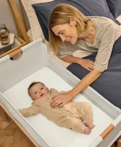 Snuzpod Studio Bedside Crib - Stockholm