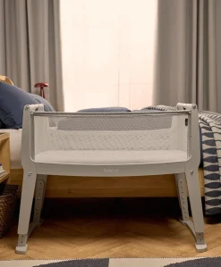 SnuzPod Studio Bedside Crib - Oslo